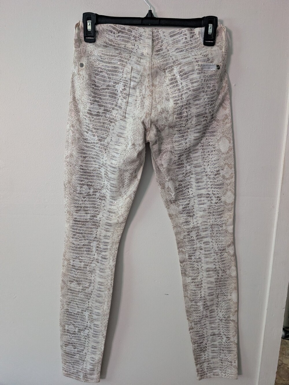 7 For All Mankind Snakeskin Skinny Jeans Size 26 - Picture 6 of 9